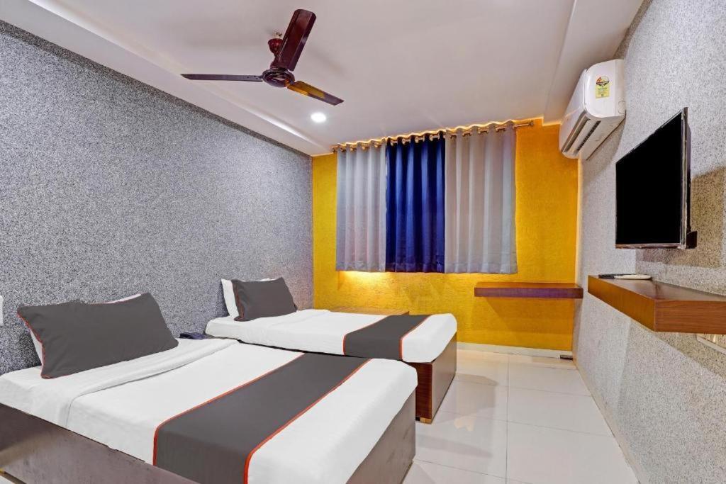 Hotel Mayura, Ankleshwar Extérieur photo