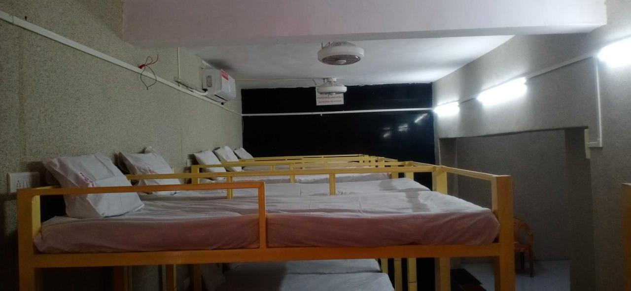 Hotel Mayura, Ankleshwar Extérieur photo