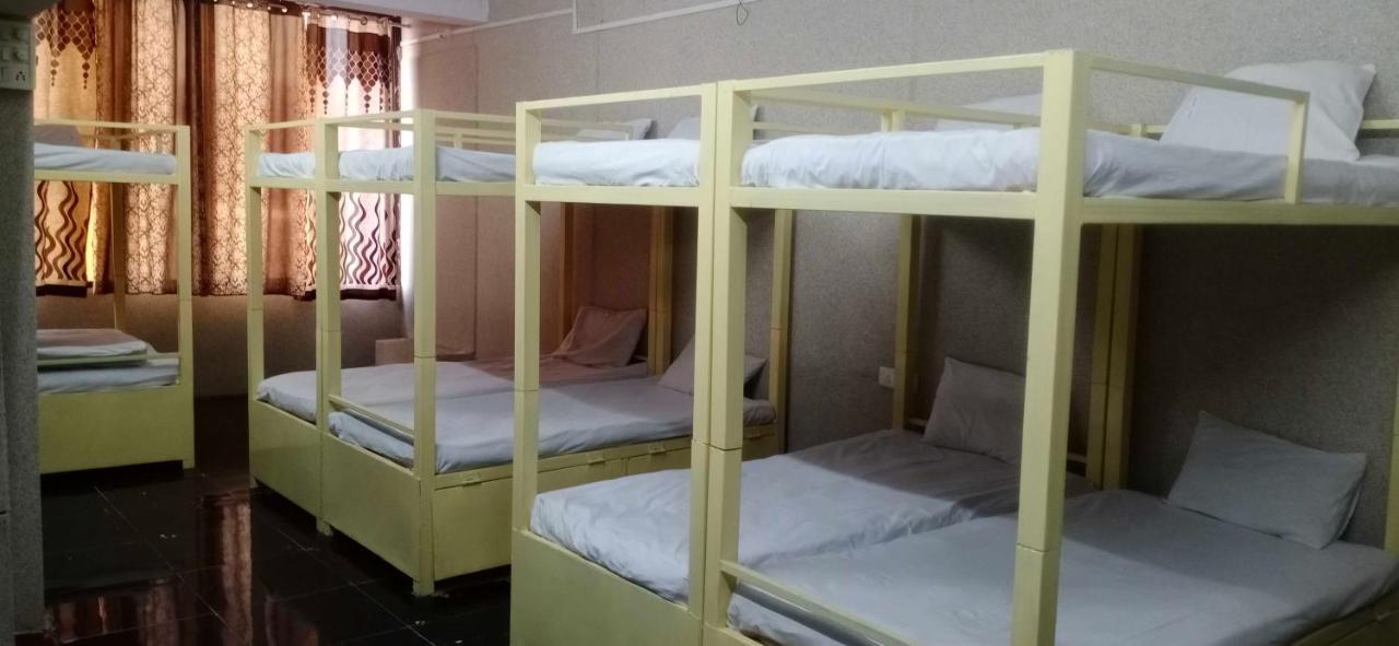 Hotel Mayura, Ankleshwar Extérieur photo